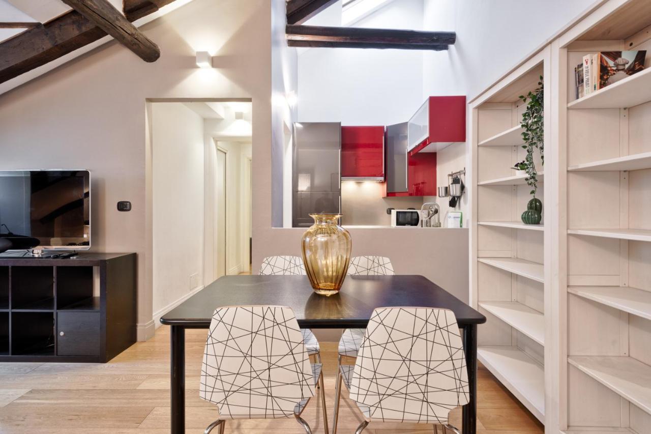 Stylish Apartment In The Heart Of Torino Exterior foto